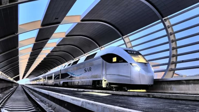 الخطوط الحديدية السعودية تعلن عن إطلاق أولى تجارب القطارات الهيدروجينية في البلاد