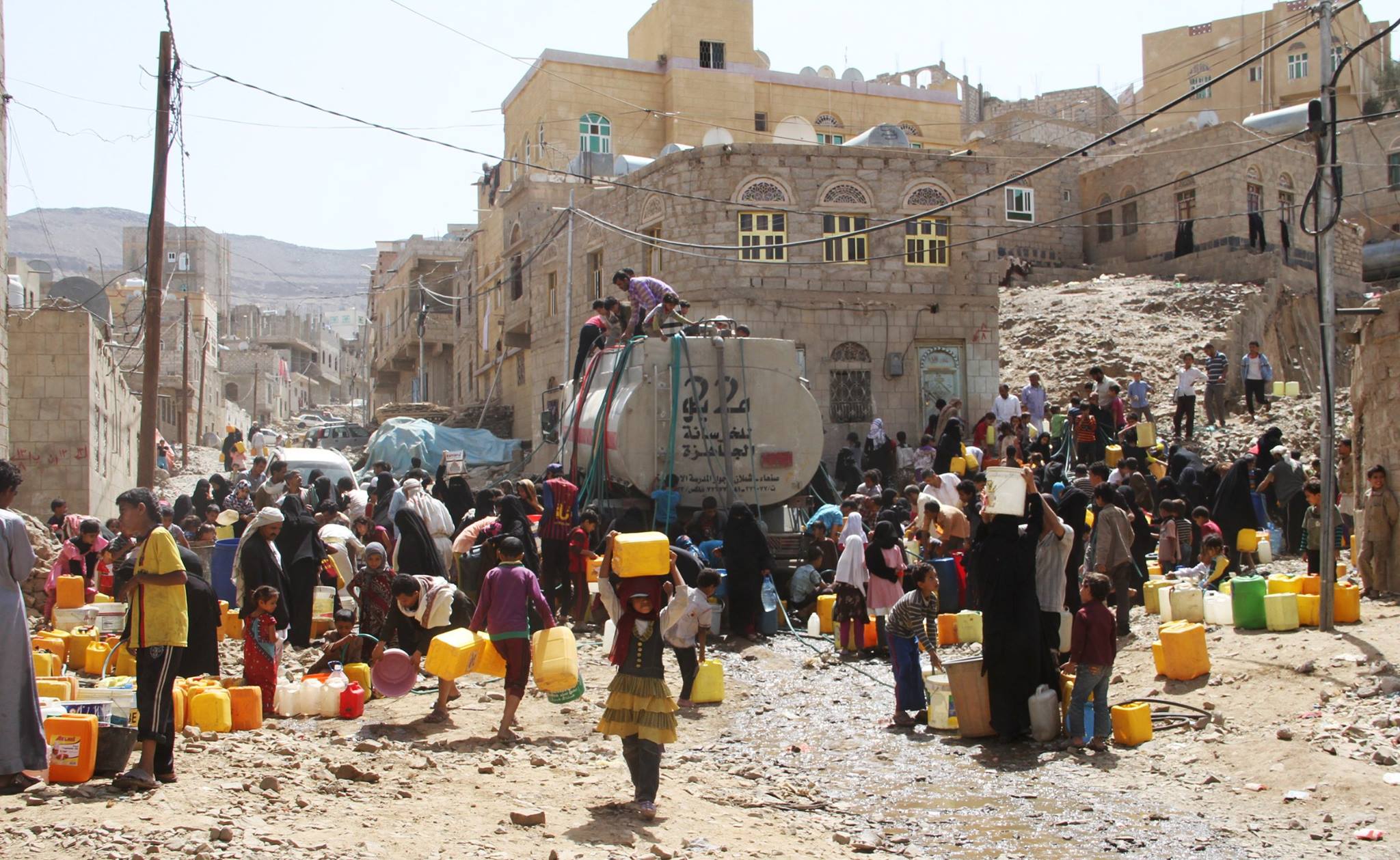 معاناة اليمن الاقتصادية