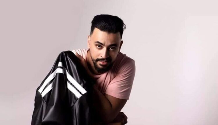 الفنان الليبي ماني إغليسياس