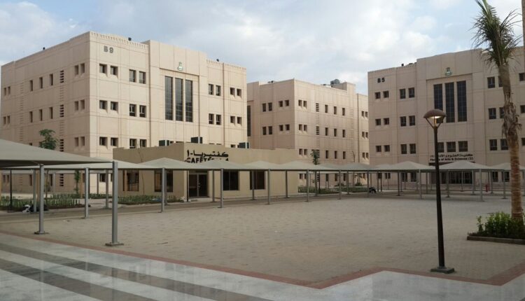 جامعة عبدالعزيز