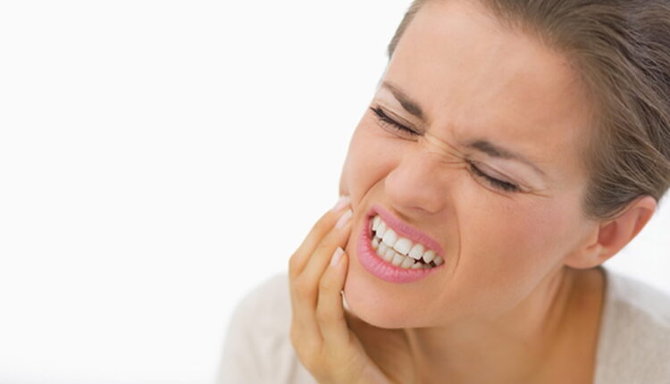 أكثر الأطعمة التي تضر بصحة الأسنان خلال الصيام