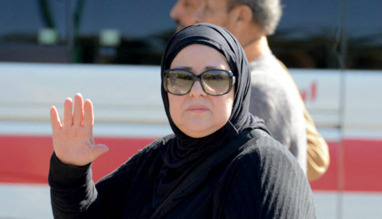 دلال عبدالعزيز
