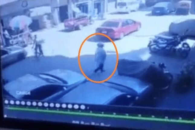 لحظة دهس امرأة