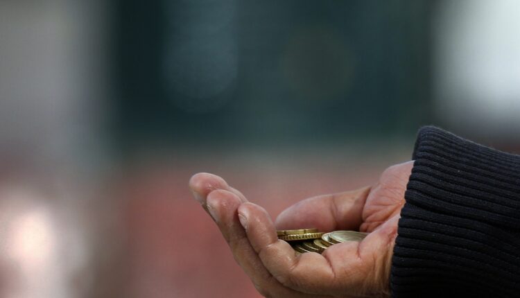 أغني متسول في الأردن