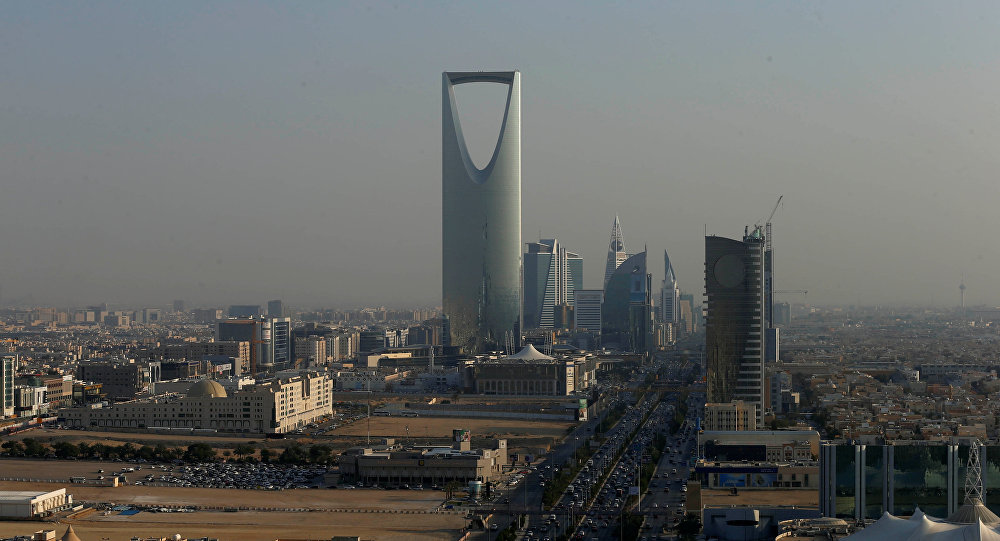 السعودية تسمح بفتح المحال التجارية خلال أوقات الصلاة