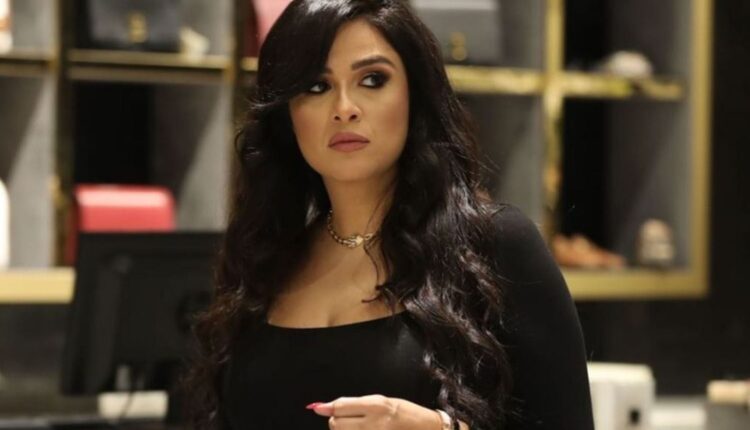 ياسمين عبدالعزيز