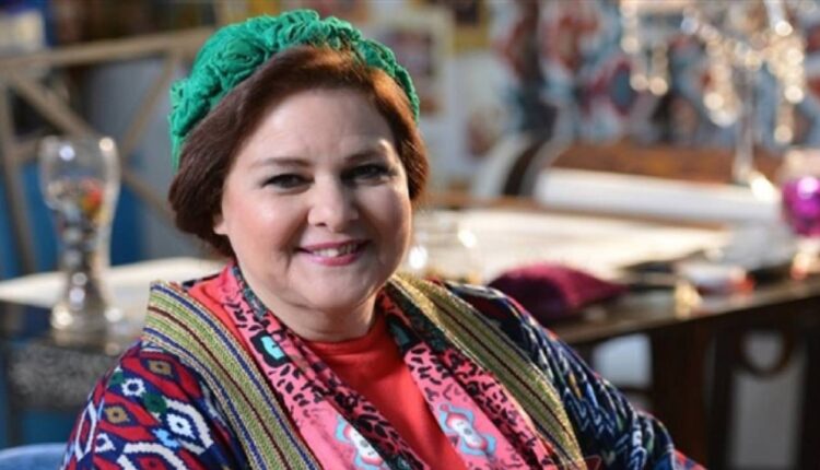 دلال عبدالعزيز