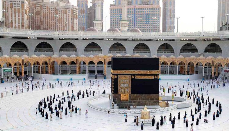تعرف على مميزات منصة رحال لرحلات العمرة