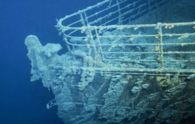 انفجار داخلي كارثي أدى إلى مصرع جميع من في الغواصة "تيتان"