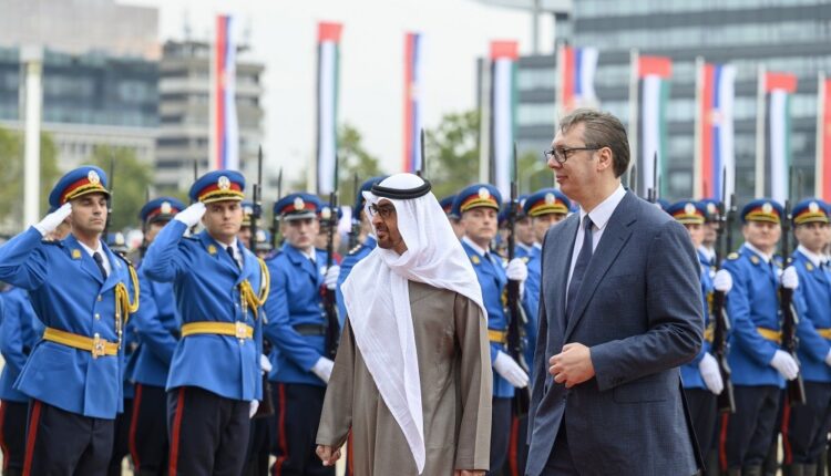 الإمارات .. زيارة مفاجئة محمد بن زايد في صربيا.. ! ماذا يفعل ؟