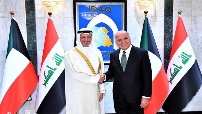 الكويت والعراق يبحثان مسألة حقول النفط وترسيم الحدود بين البلدين