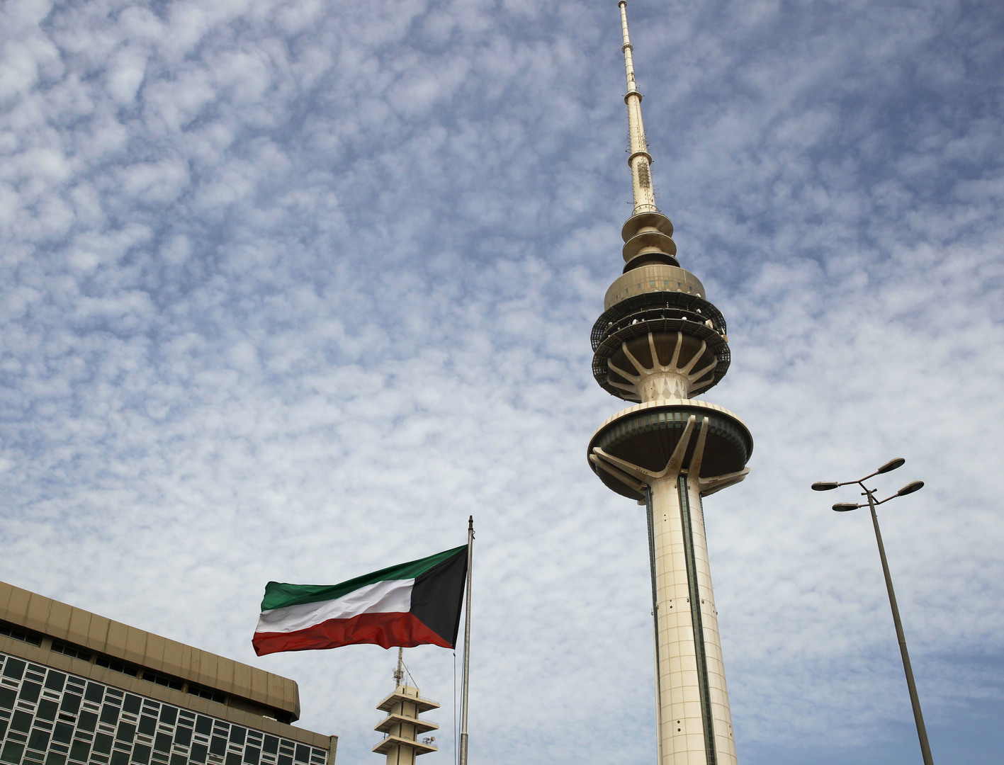 الكويت .. إلقاء القبض على 41 شخصاً من جنسيات مختلفة بتهمة ممارسة الرذيلة