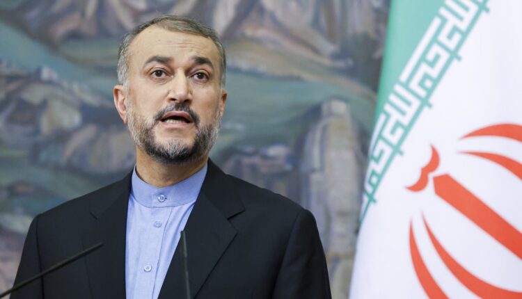 وزير خارجية إيران يصف الخليج بـ"الفارسي" أمام نظيره السعودي