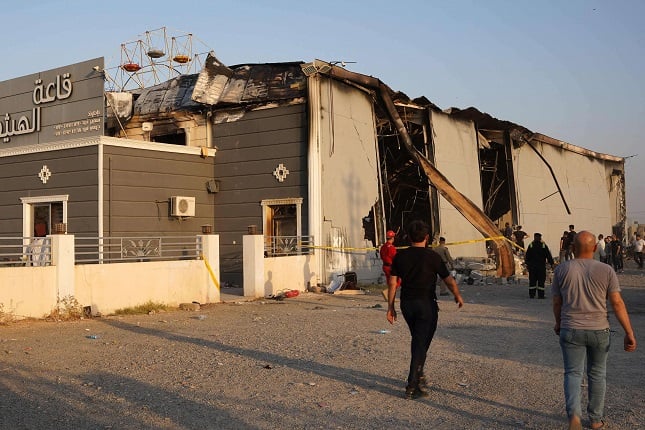 رئيس وزراء العراق يعلن القبض على متهمين بالتقصير في حريق صالة أفراح الحمدانية