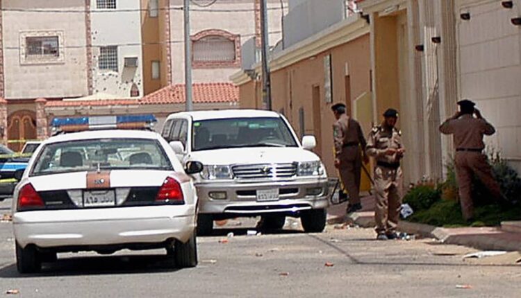 داخلية الكويت تضبط 28 شخصاً من جنسيات مختلفة مارسو الرذيلة مقابل المال