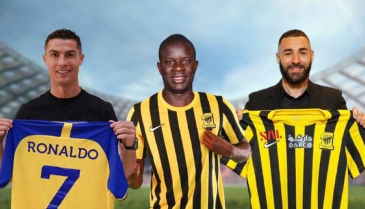 هل تعاقد لاعبين كرة القدم العالميين مع الأندية السعودية من أجل المال ؟