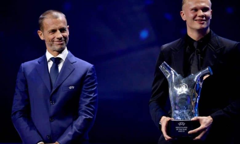 يويفا تمنح مهاجم مانشستر سيتي إيرلينغ هالاند جائز أفضل لاعب في أوروبا عن موسم (2022-2023)