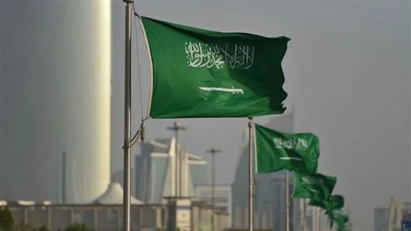هيئة الرقابة ومكافحة الفساد السعودية تُحقق مع مئات المتهمين بقضايا الفساد والرشوة