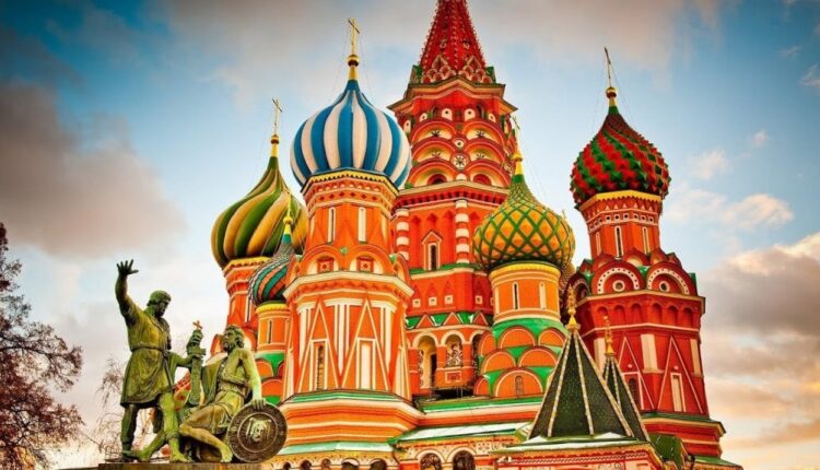 مقترح روسي لإلغاء التأشيرات السياحية عن كلاً من الكويت، السعودية، سلطنة عمان والبحرين