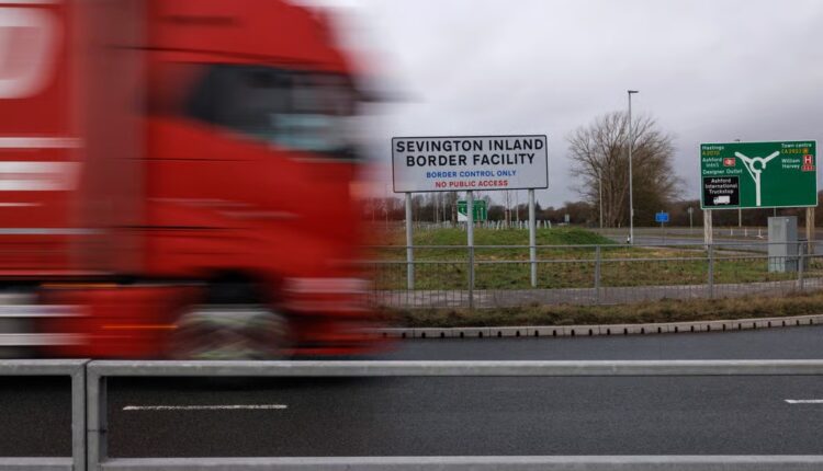 تأخر نظام الحدود البريطاني للخروج من الاتحاد الأوروبي مرة أخرى