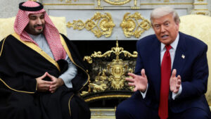 ترامب يربط الاتفاق النووي مع السعودية بالتطبيع مع إسرائيل ويحيله للكونغرس