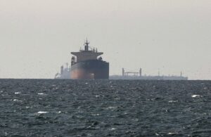 طهران: فتح مضيق هرمز الكامل مشروط بردّ واشنطن على مطالبها