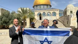 1271 مستوطنًا يقتحمون الأقصى يتقدمهم كاتس وبن غفير