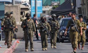 الحكومة الفلسطينية تحذر من تصعيد الخليل وتهجير 40 ألفا شمالي الضفة